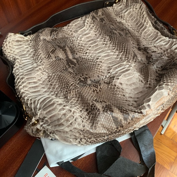 NWTRare,hard to find GIANNI NOTARO guarantee certificateBag.Real PythonLeather.I - Picture 5 of 13